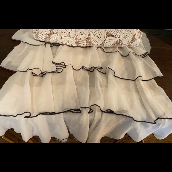 NEW WITH TAGS LACE CREAM AND BLACK DRESS - Picture 8 of 11